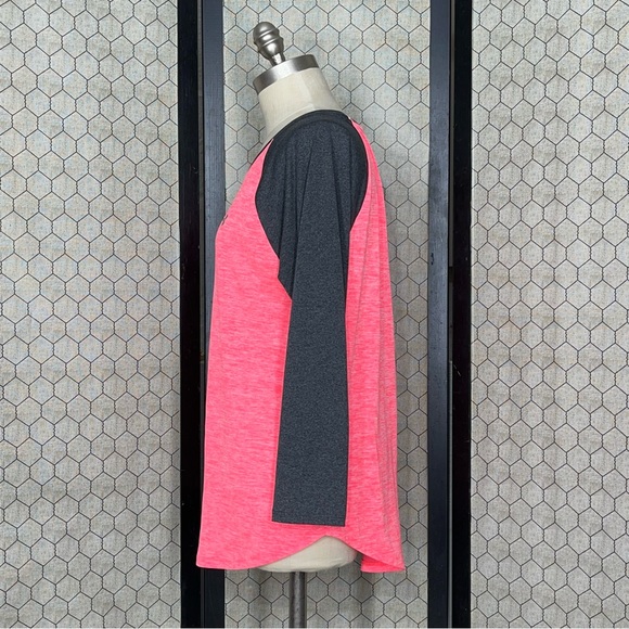 Under Armour Legacy Baseball Style Heatgear Top - Picture 2 of 9